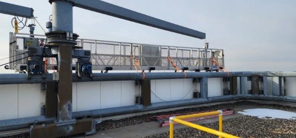 Facade access equipment maintenance scaffold